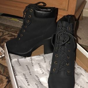 Bamboo chunky heel boots